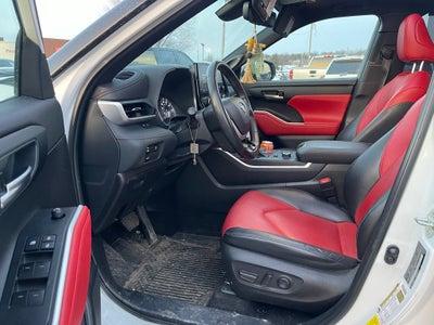 2023 Toyota Highlander XSE