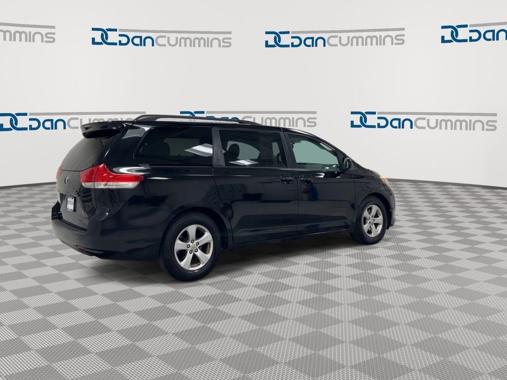 2011 Toyota Sienna LE