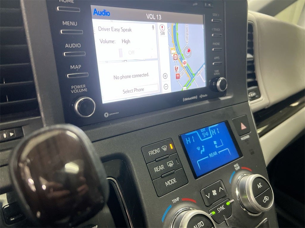 2018 Toyota Sienna XLE