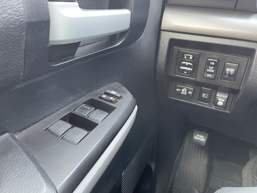 2019 Toyota Tundra SR5