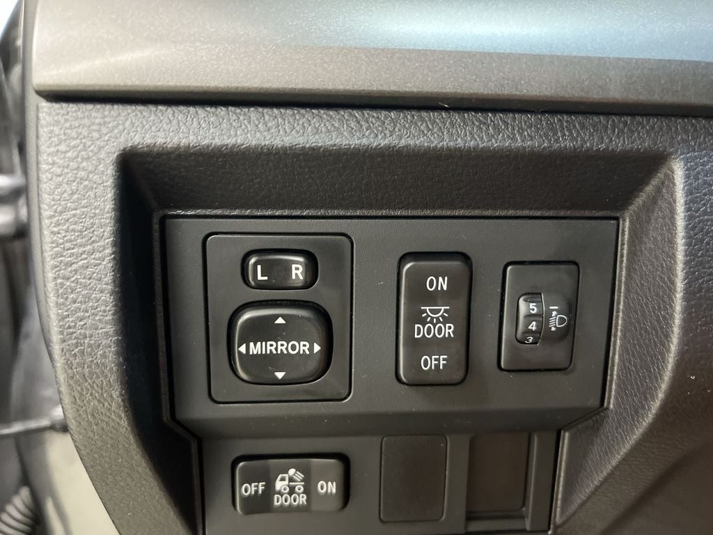 2014 Toyota Tundra SR