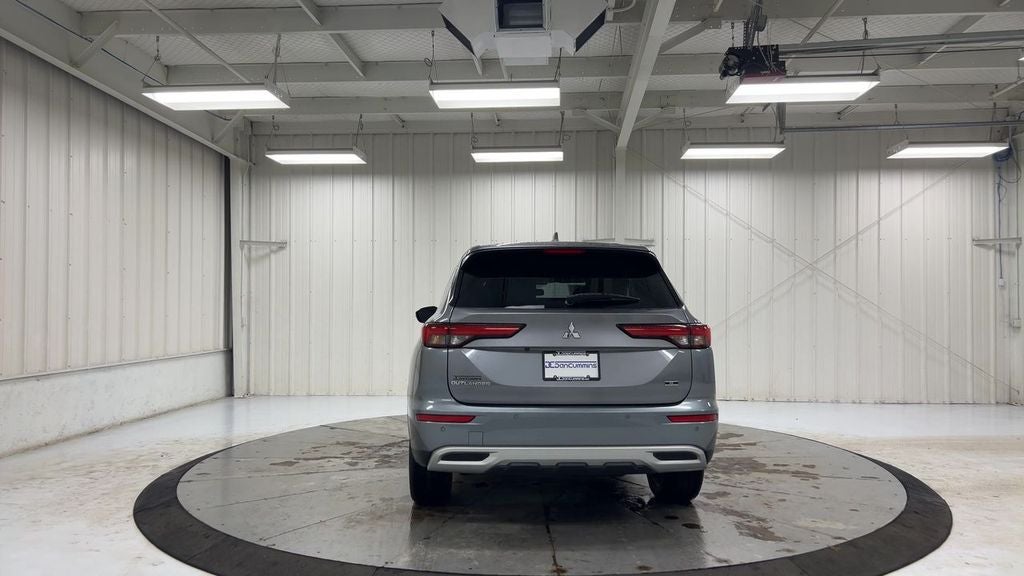 2023 Mitsubishi Outlander SE Special Edition