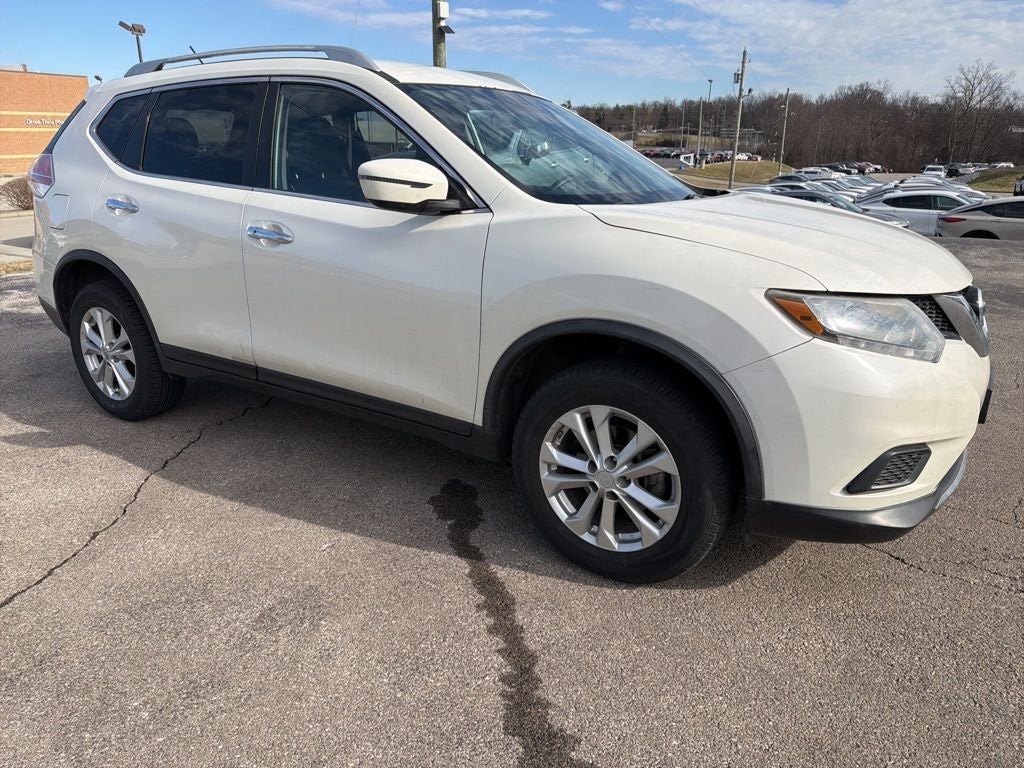 2016 Nissan Rogue SV