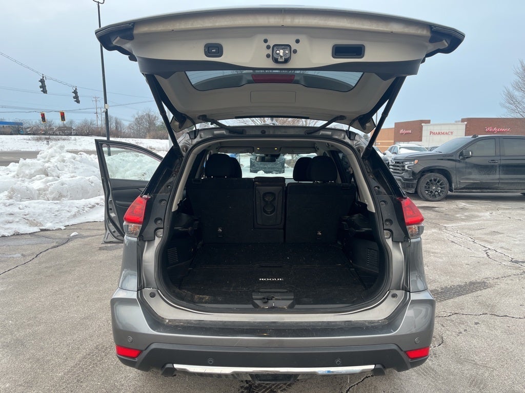 2020 Nissan Rogue SV