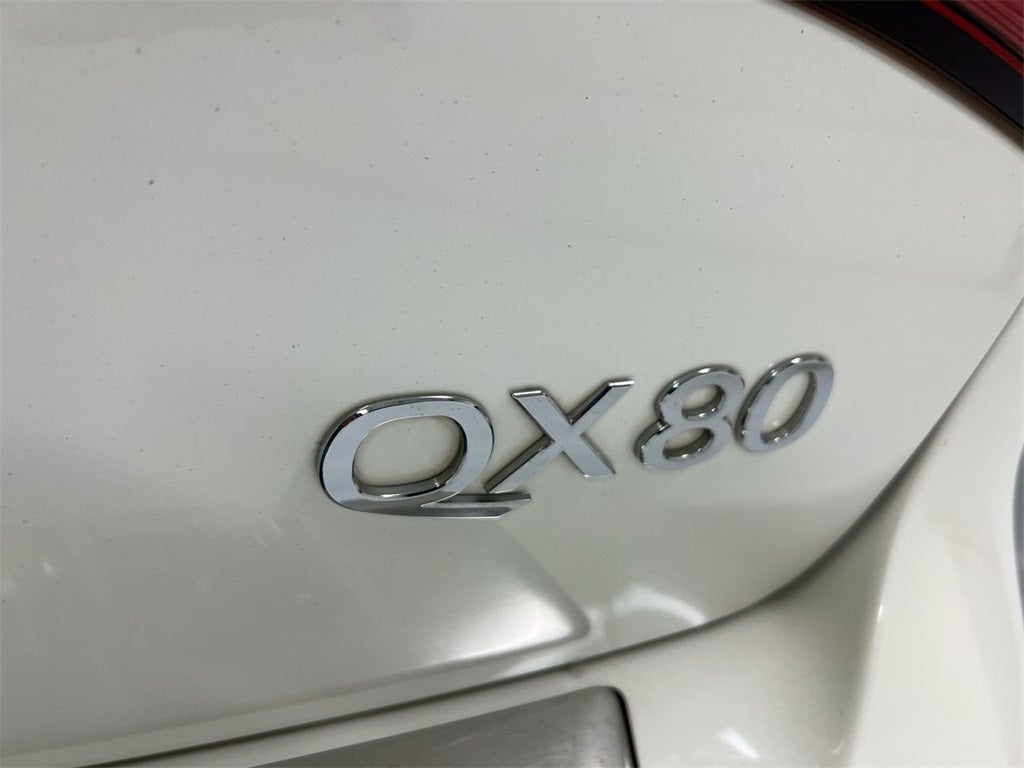 2016 INFINITI QX80 Base