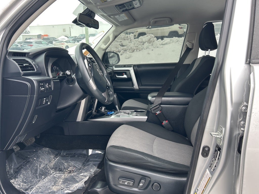 2022 Toyota 4Runner SR5