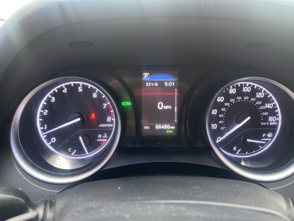 2019 Toyota Camry SE