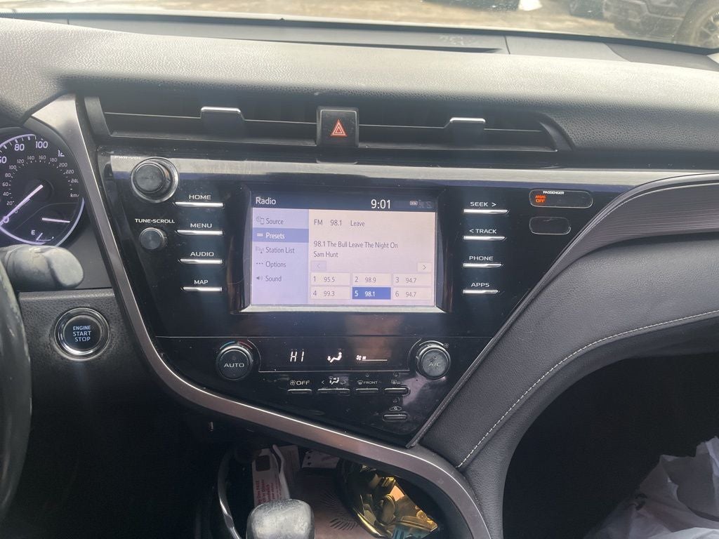 2019 Toyota Camry SE