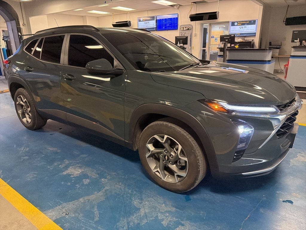 2025 Chevrolet Trax LT