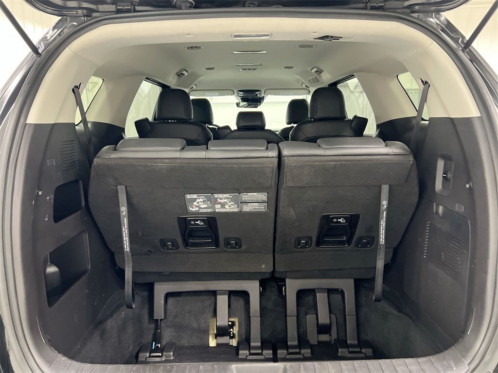 2024 Kia Carnival LX