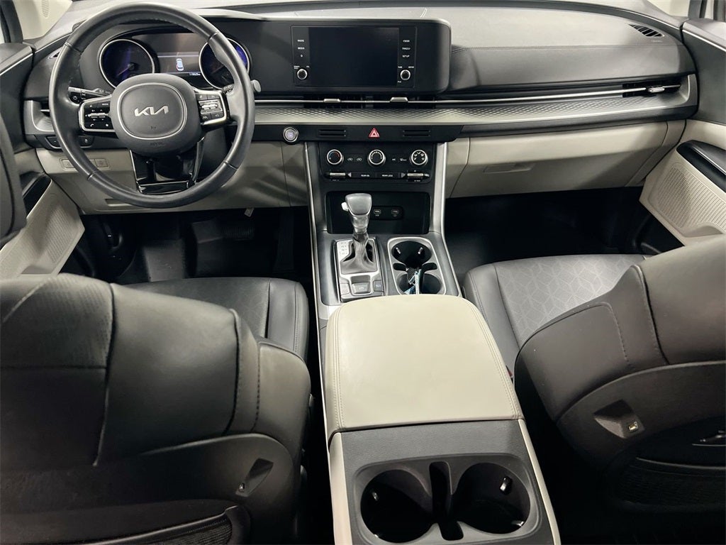 2023 Kia Carnival LX
