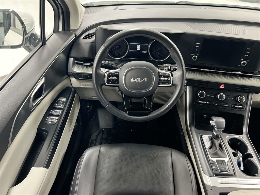 2023 Kia Carnival LX