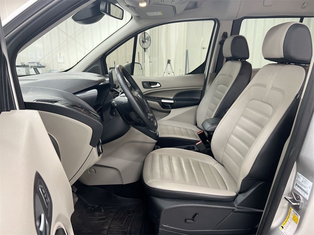 2023 Ford Transit Connect Titanium