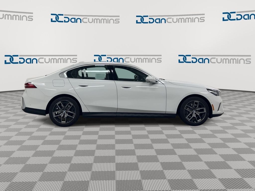 2026 BMW 5 Series 530i