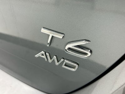 2017 Volvo V60 T6 R-Design Platinum