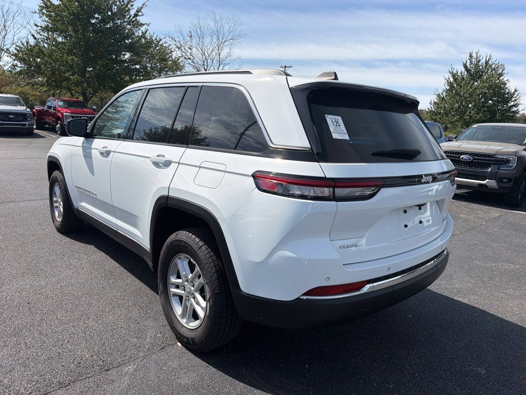 2024 Jeep Grand Cherokee Laredo