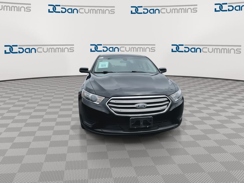 2016 Ford Taurus SE
