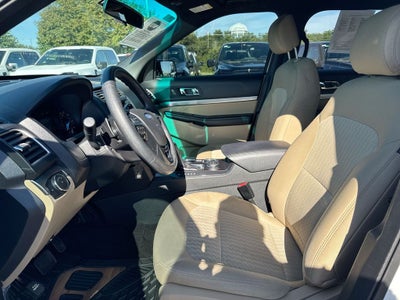 2017 Ford Explorer Base