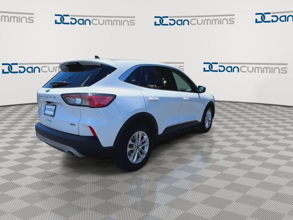 2022 Ford Escape Hybrid SE