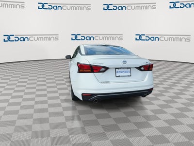 2022 Nissan Altima 2.5 SR