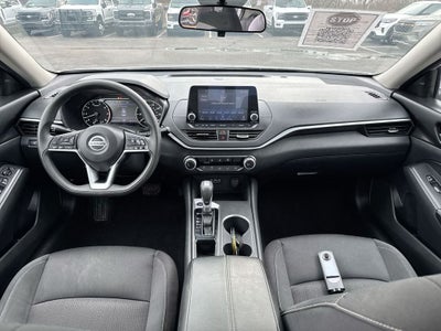 2022 Nissan Altima 2.5 SV