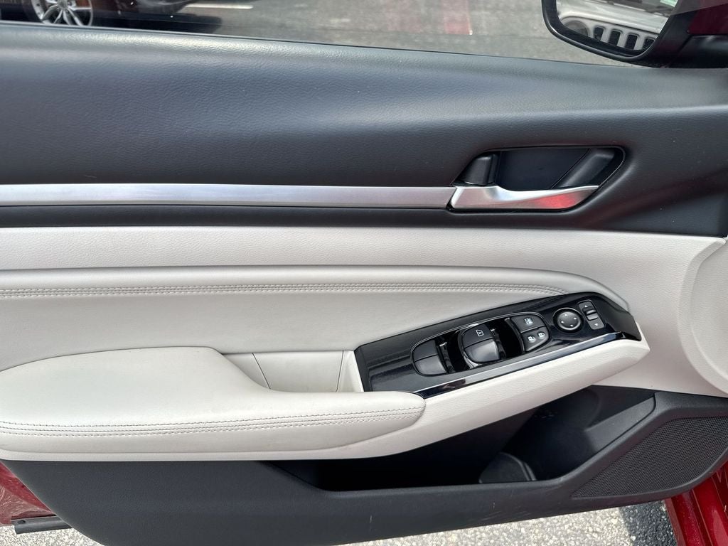 2021 Nissan Altima 2.5 SV