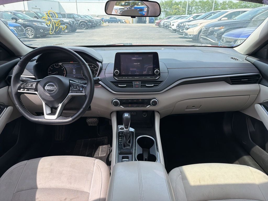 2021 Nissan Altima 2.5 SV