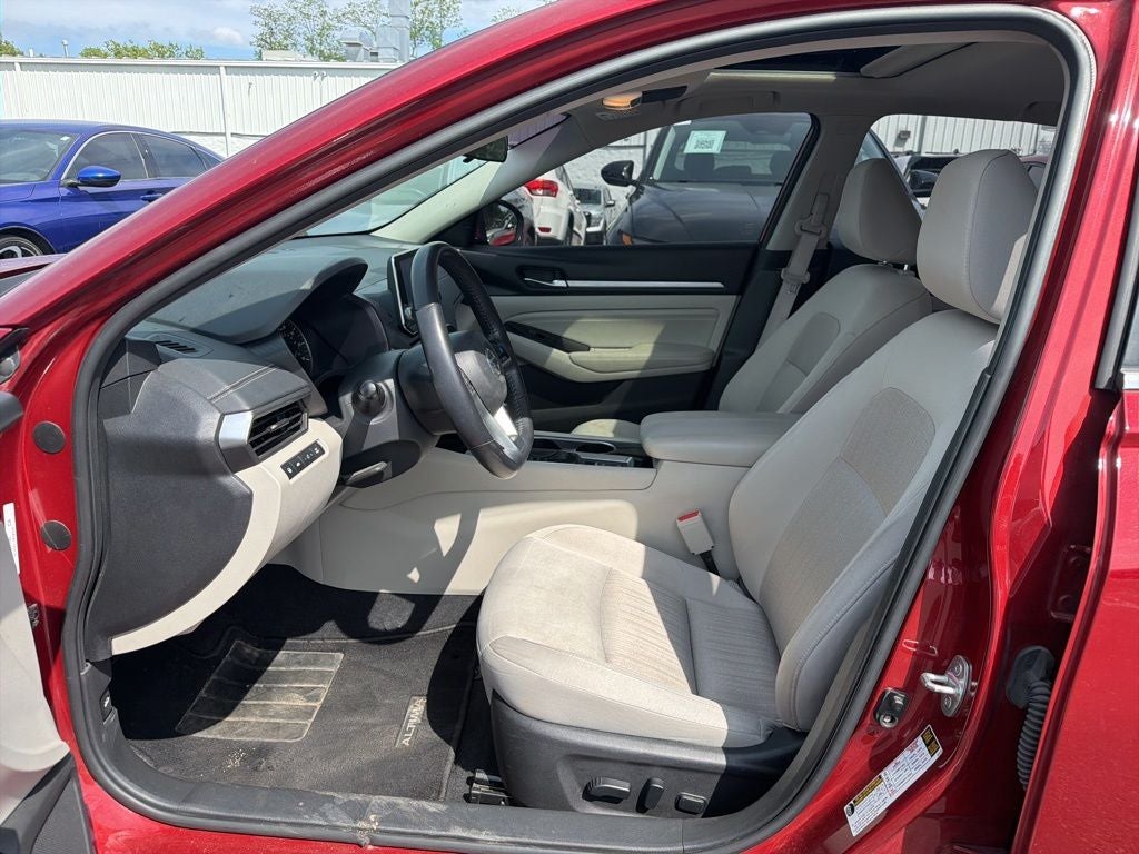 2021 Nissan Altima 2.5 SV