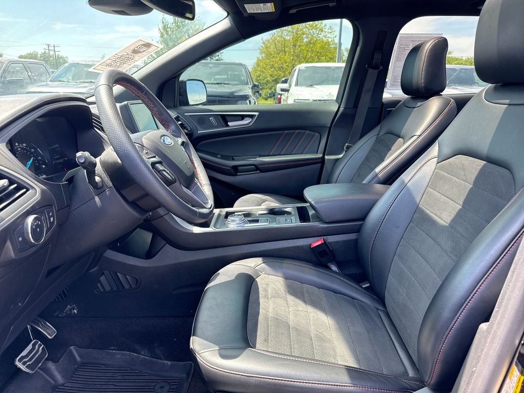 2022 Ford Edge ST Line