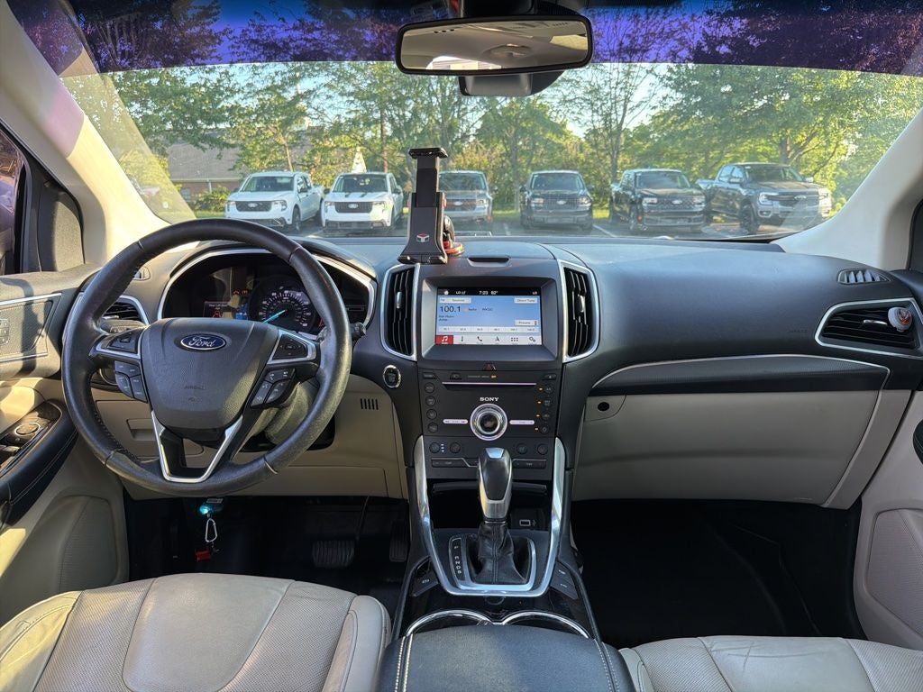 2017 Ford Edge Titanium