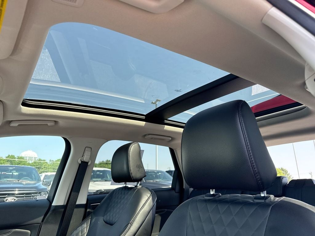 2023 Ford Edge Titanium