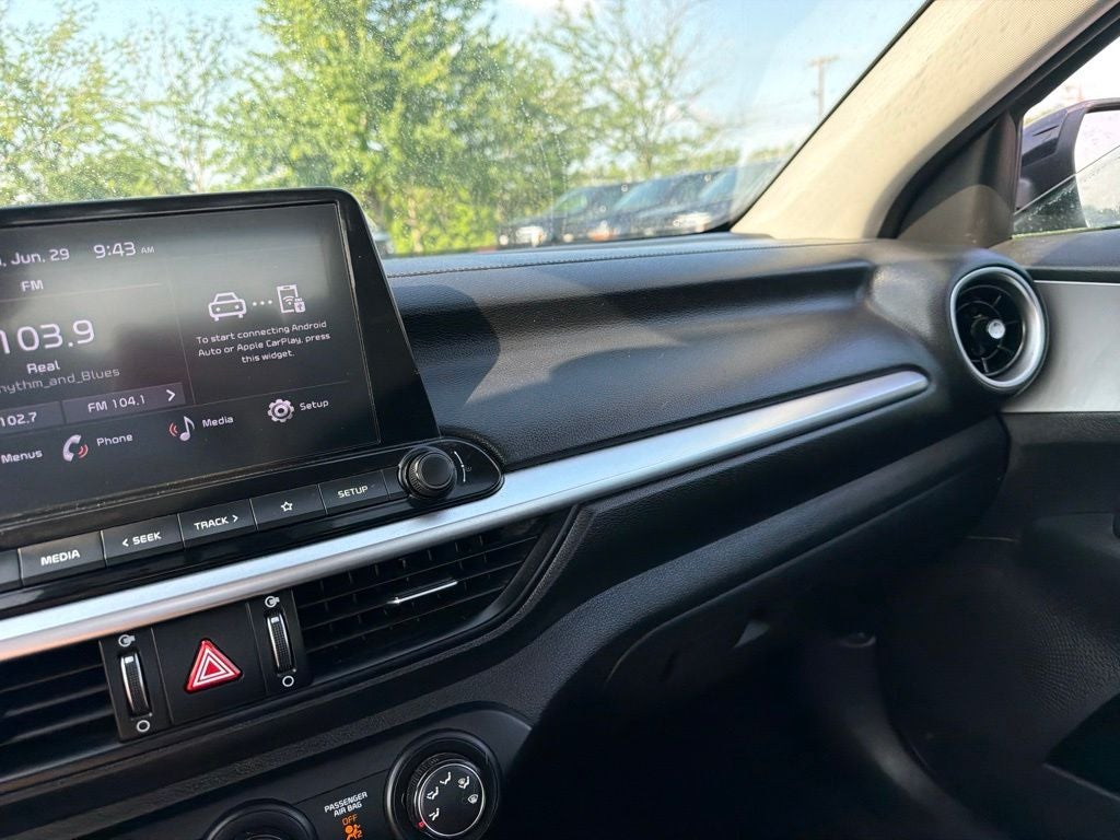 2022 Kia Forte FE