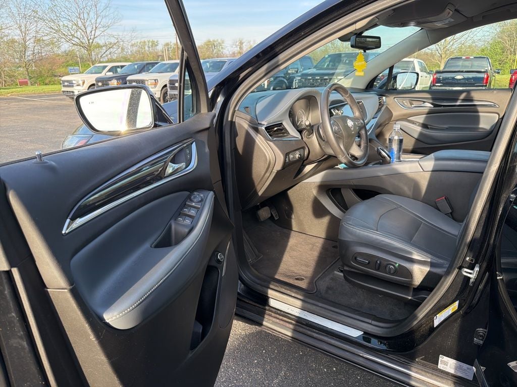 2021 Buick Enclave Essence