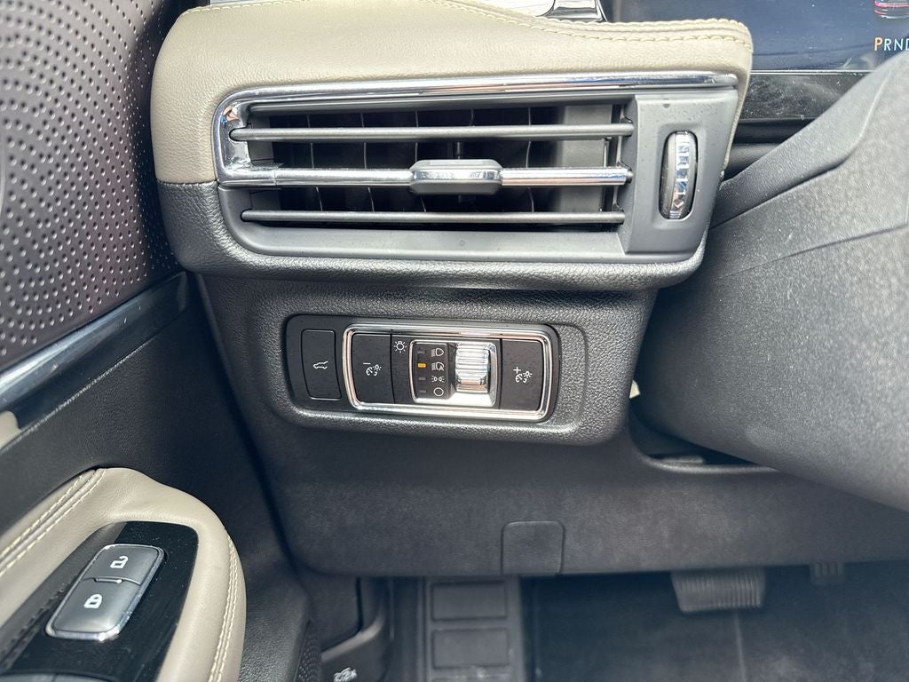 2024 Lincoln Corsair Premiere