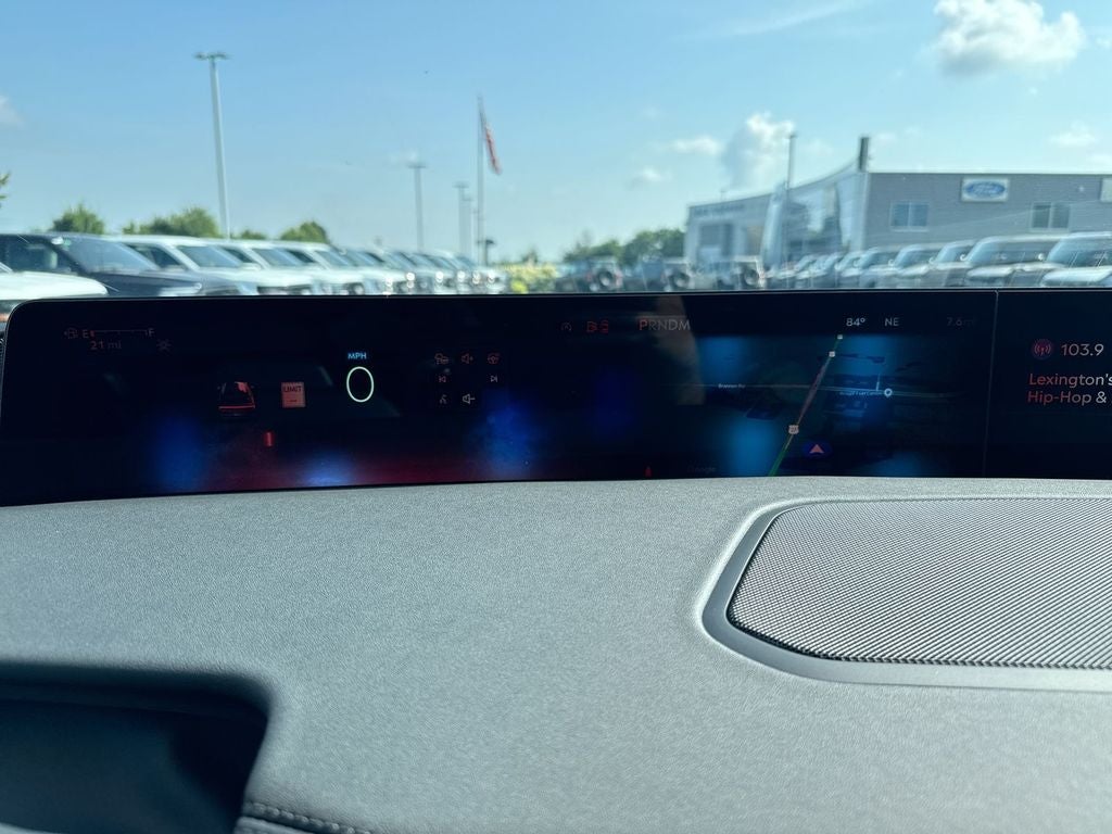2027 Lincoln Navigator L Reserve