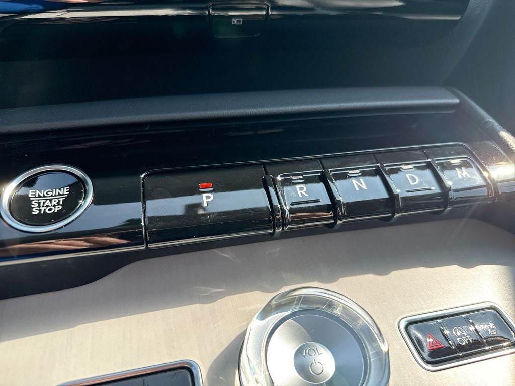 2027 Lincoln Navigator L Reserve