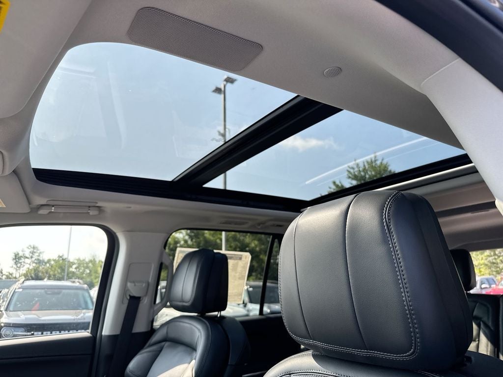 2027 Lincoln Navigator L Reserve