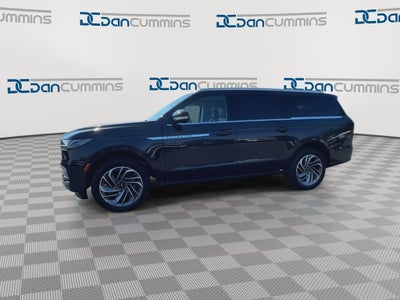 2027 Lincoln Navigator L Reserve