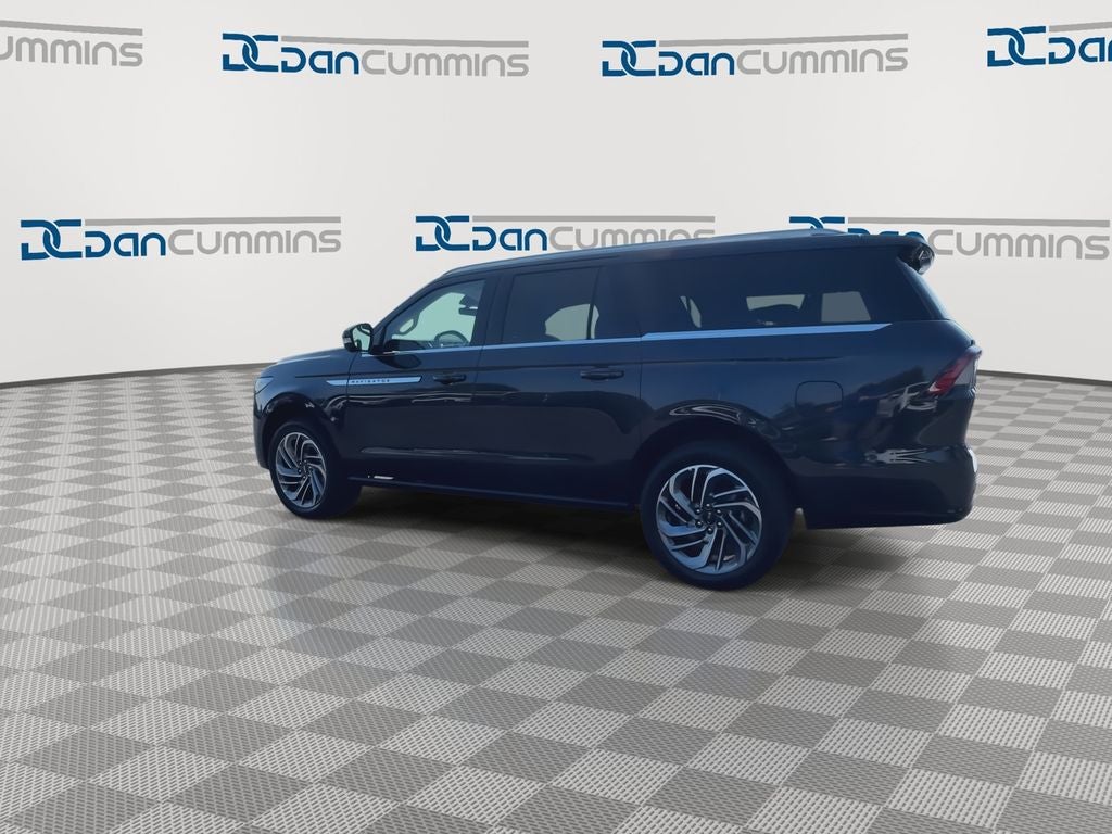 2027 Lincoln Navigator L Reserve