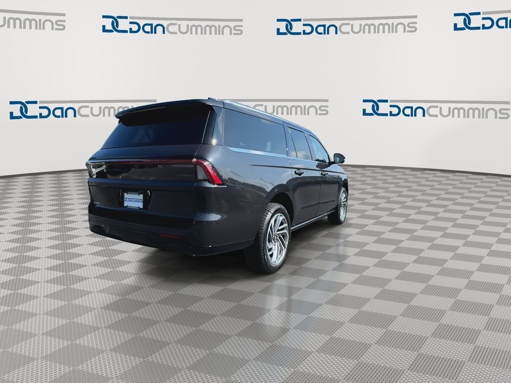 2027 Lincoln Navigator L Reserve