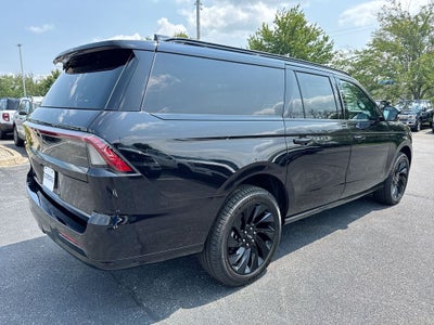 2027 Lincoln Navigator L Reserve