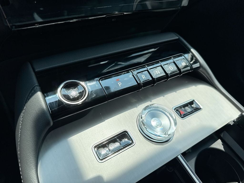 2027 Lincoln Navigator L Reserve