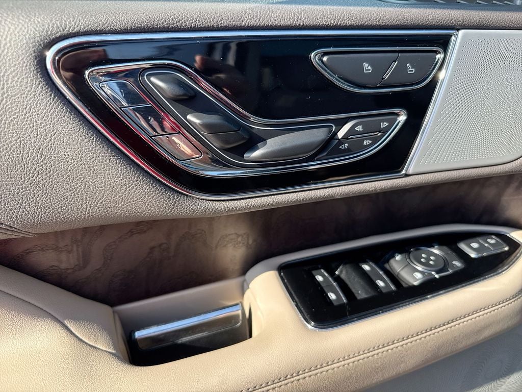2022 Lincoln Navigator L Reserve