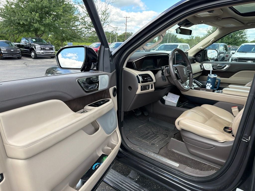 2022 Lincoln Navigator L Reserve