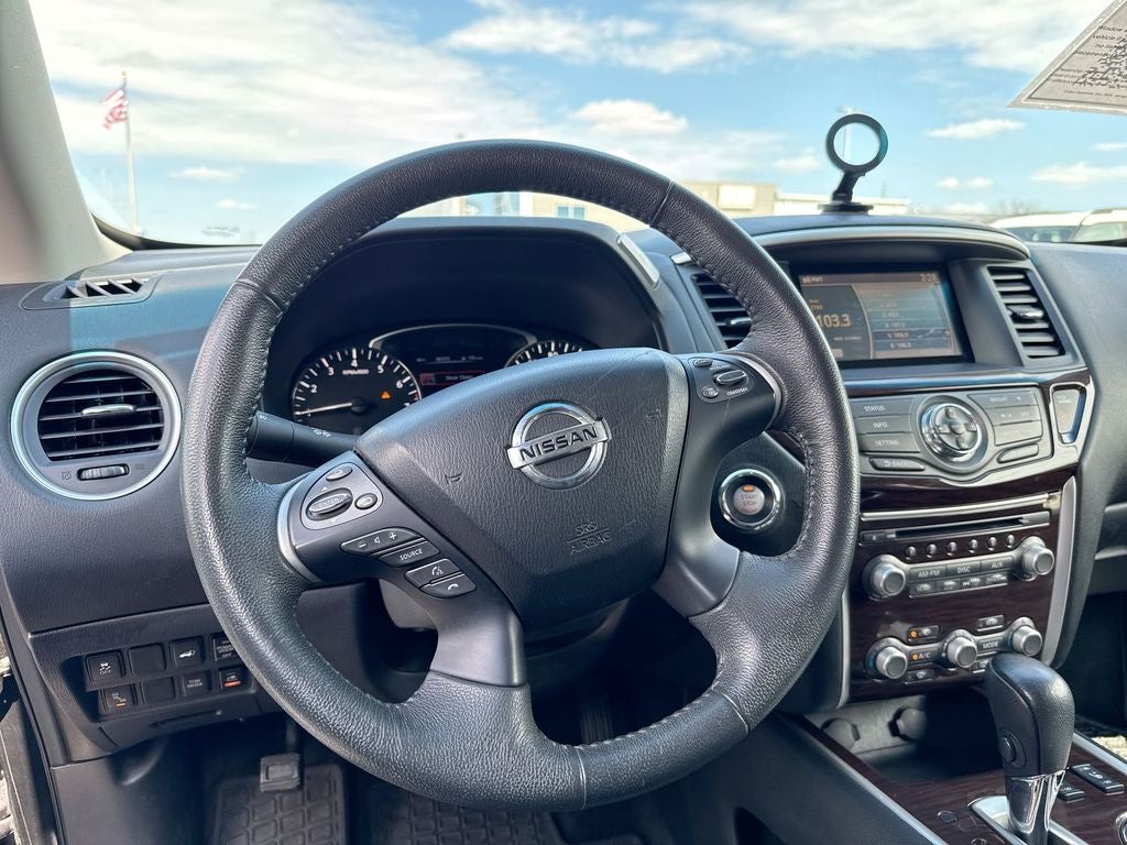 2015 Nissan Pathfinder SL