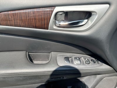 2015 Nissan Pathfinder SL