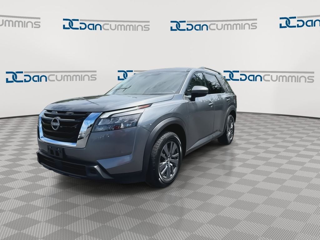 2023 Nissan Pathfinder SV