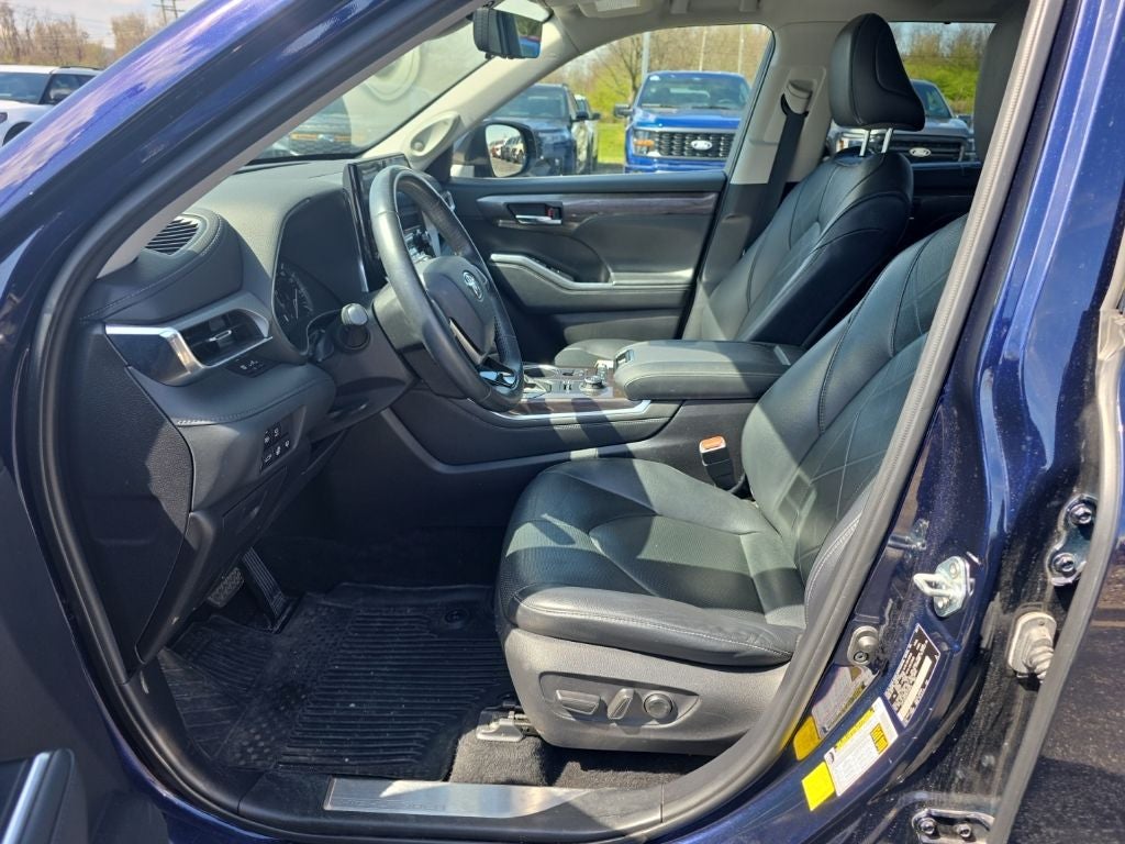 2021 Toyota Highlander Platinum