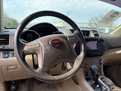 2010 Toyota Highlander SE