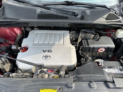 2010 Toyota Highlander SE
